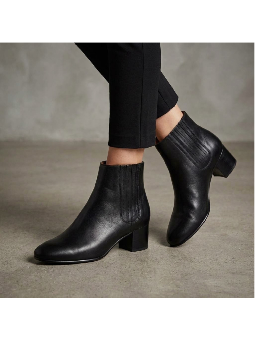 Joie Black Genuine Leather Chelsea Ankle Boots Womens Size 37.5 / 7.5 Block Heel